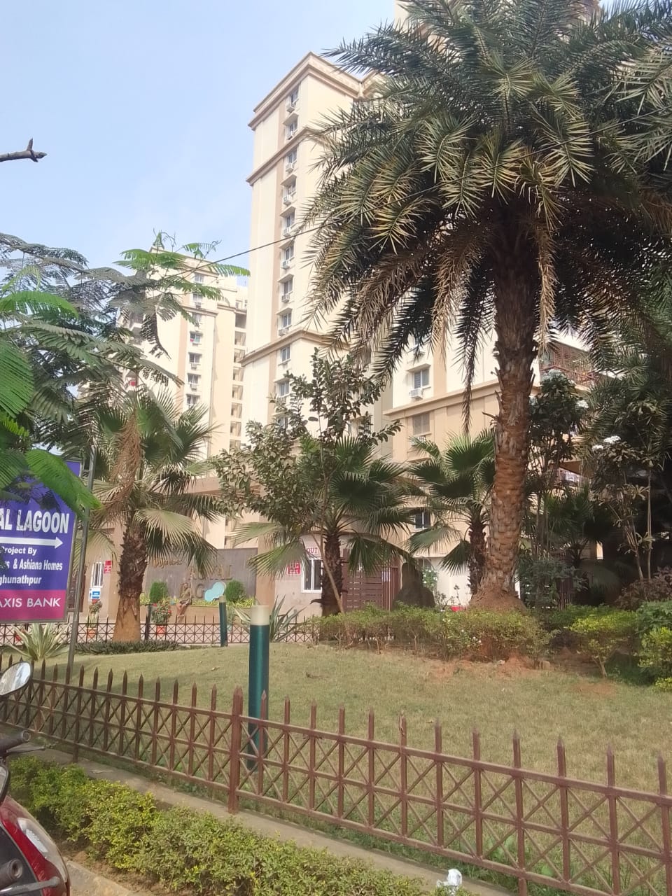 Ready to move 3 BHK Flat available in Royal Lagoon, Raghunathpur